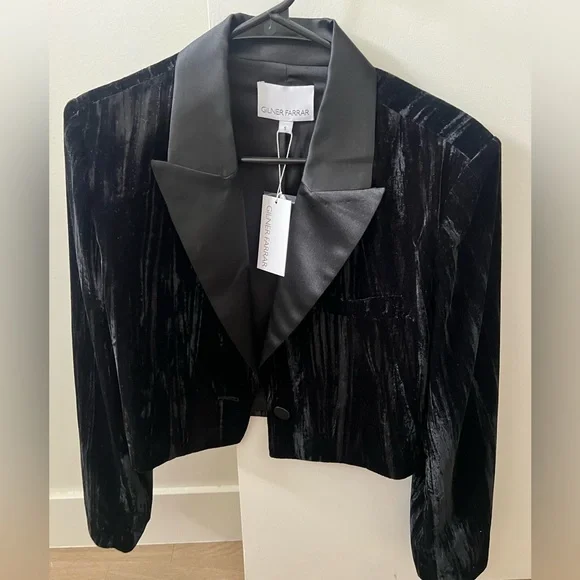 NWT Gilner Farrar cropped black velvet jacket